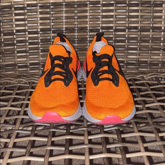 NEW Nike Epic React Flyknit - Picture 3 of 7